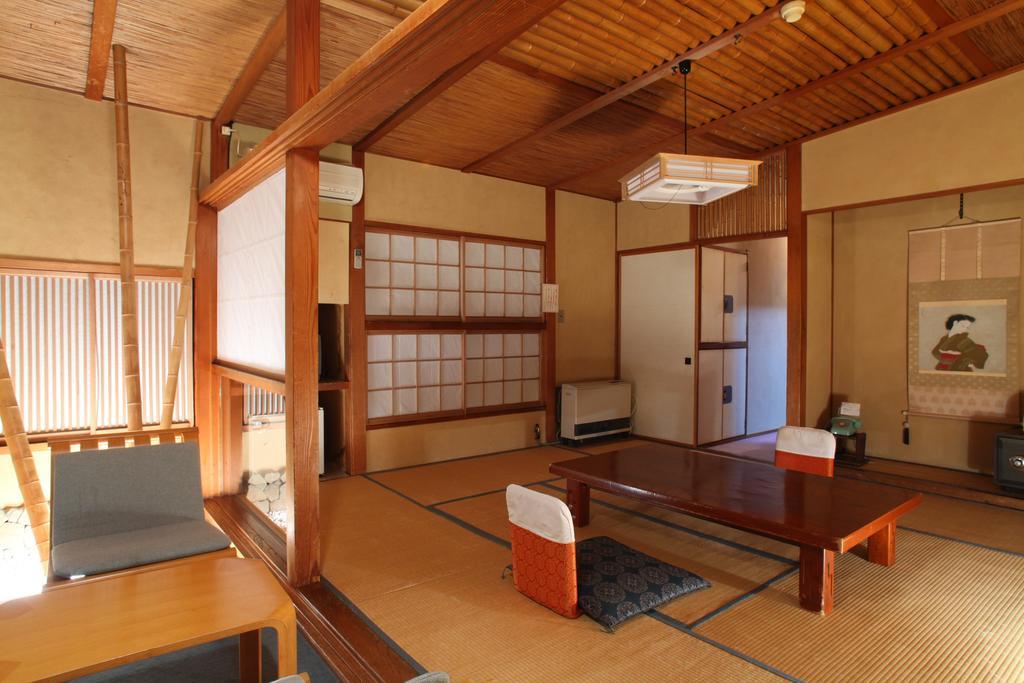 Hatsunoyu Яманути Номер фото